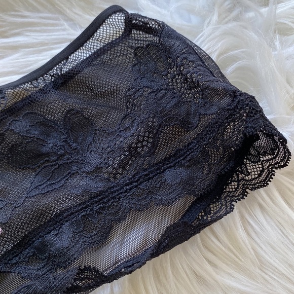 NWT Victoria’s Secret lace cheeky panties - Picture 6 of 7